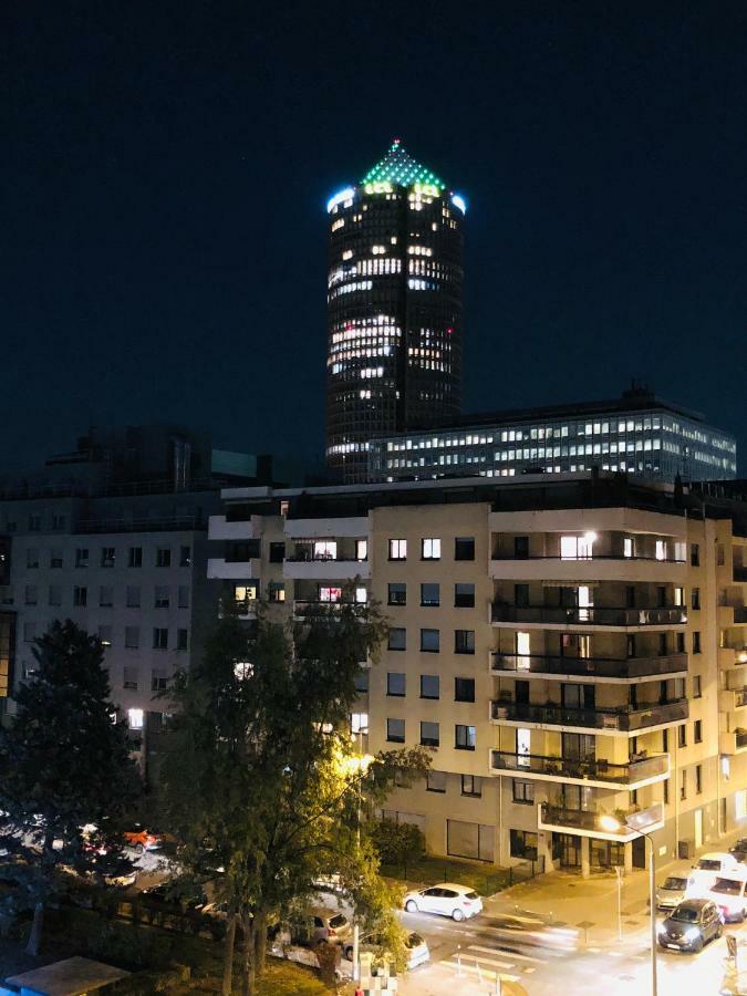 Lost Inn Lyon Part Dieu -Entre Centre Ville Et Gare Part Dieu -Netflix Buitenkant foto